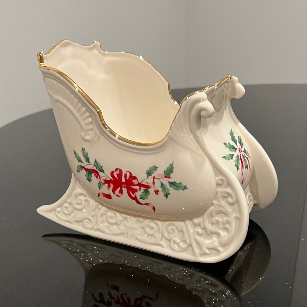 Lenox Holiday Accent Sleigh Centerpiece